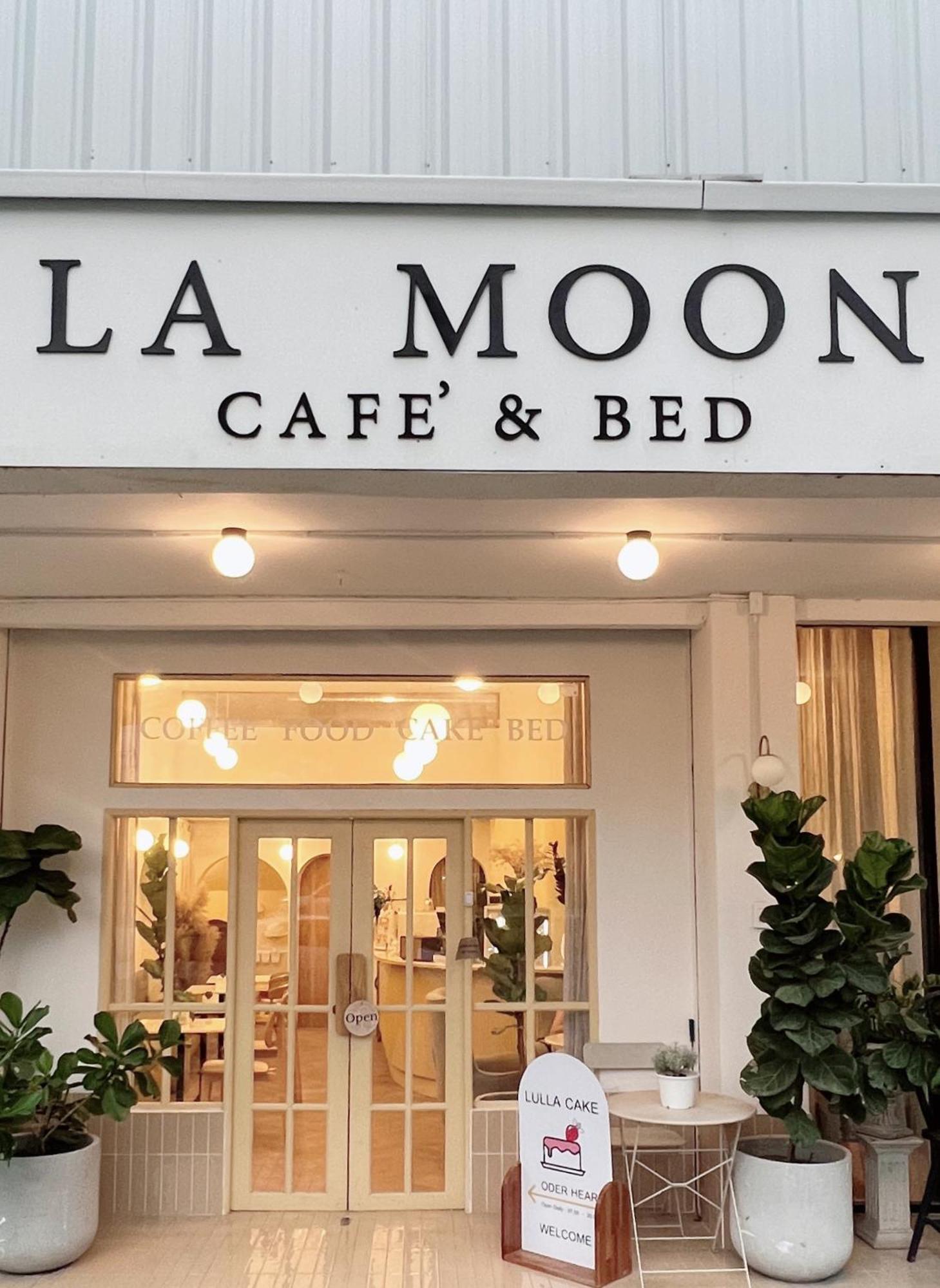 La Moon House Hotel Salaya Exterior foto